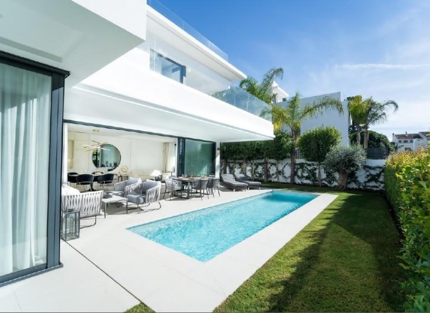 Neue Gebäude - Villa - Marbella - The Golden Mile