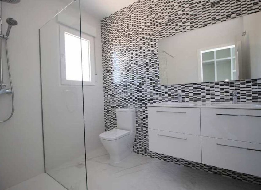 Neue Gebäude - Villa - Pinoso