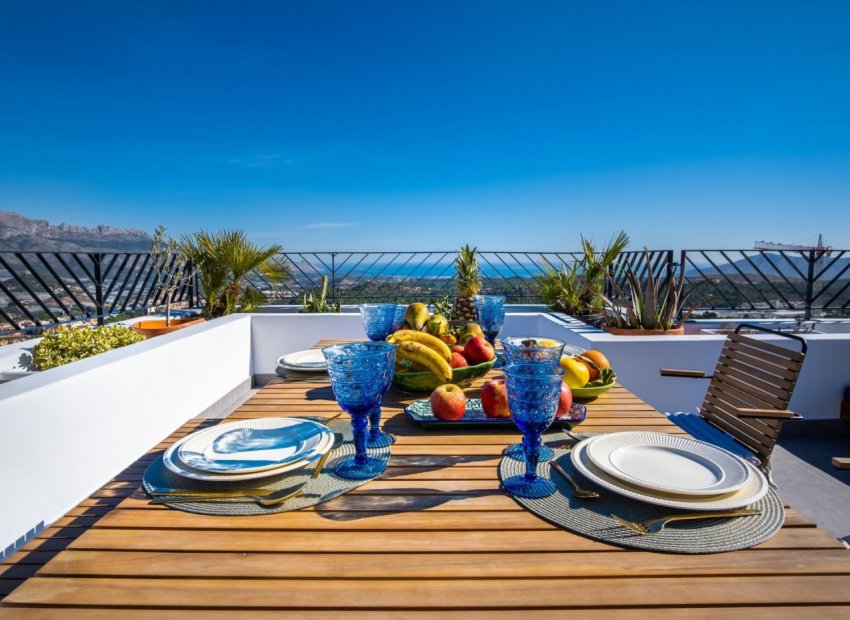 Neue Gebäude - Villa - Polop