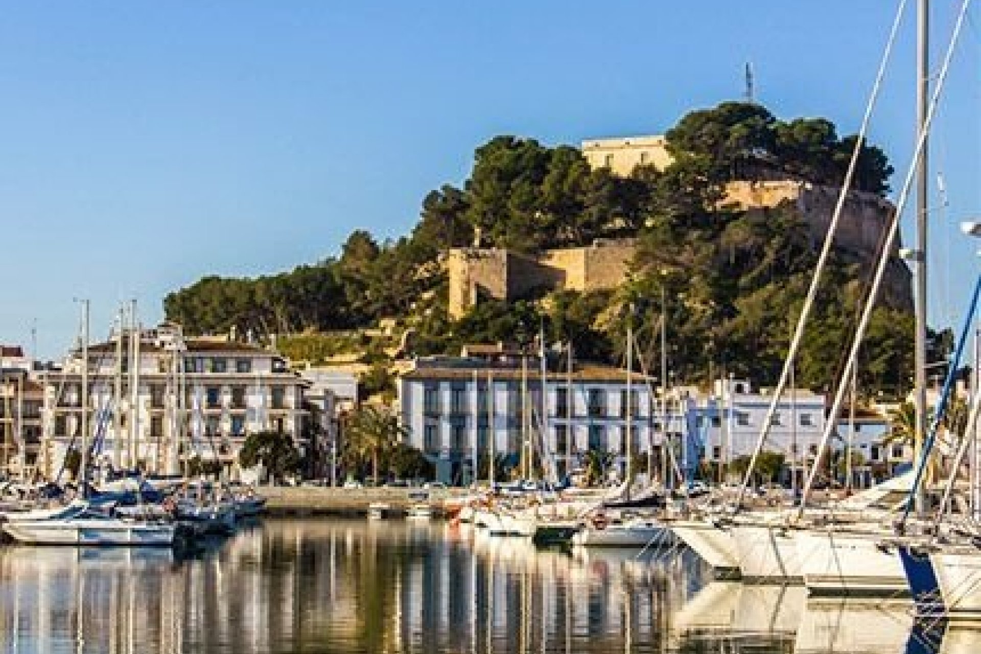 Neue Gebäude - Wohnung - Denia - Puerto Denia