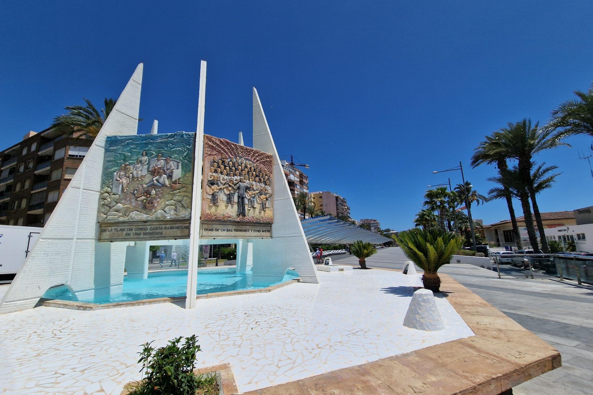 Neue Gebäude - Wohnung - Torrevieja - Playa de los Locos