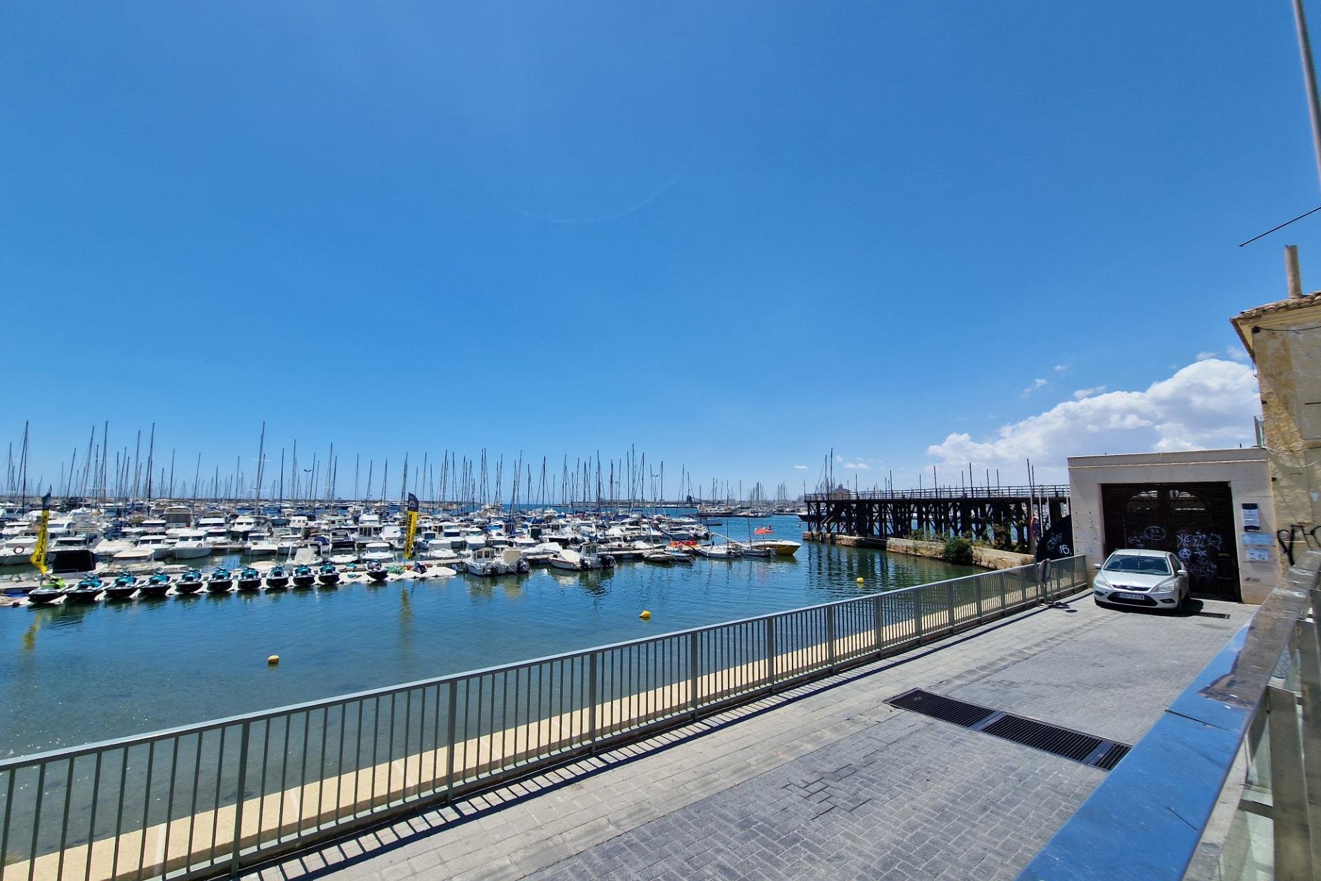 Neue Gebäude - Wohnung - Torrevieja - Playa de los Locos