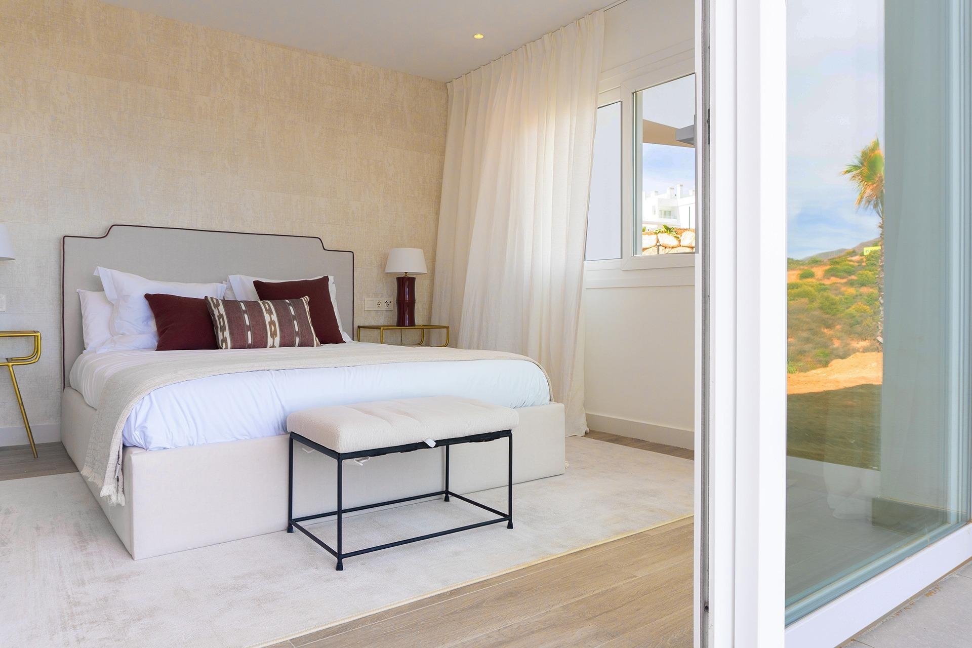 New Build - Apartment / Flat * - Casares * - Camarate *