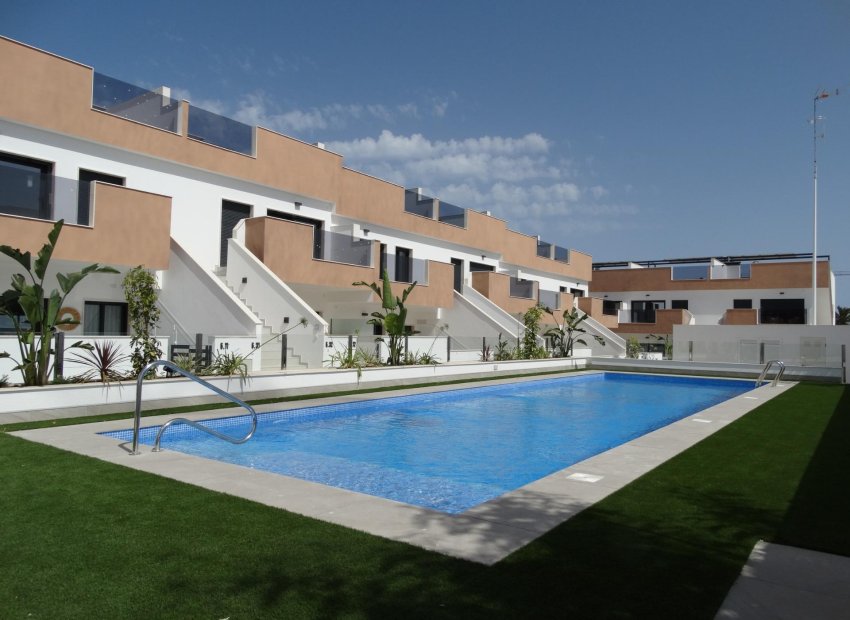 New Build - Apartment / Flat * - Pilar de la Horadada * - pueblo