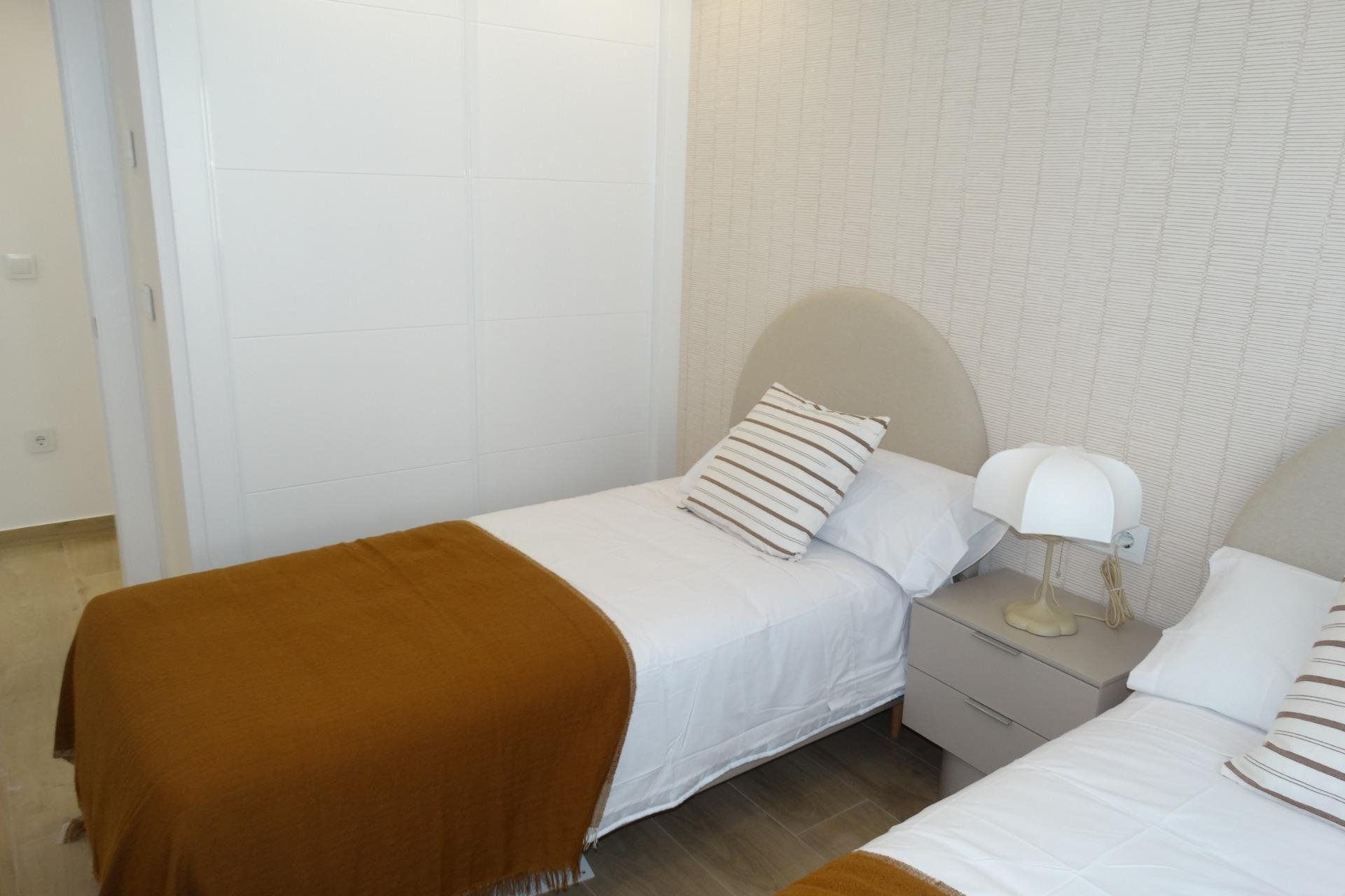 New Build - Apartment / Flat * - Pilar de la Horadada *