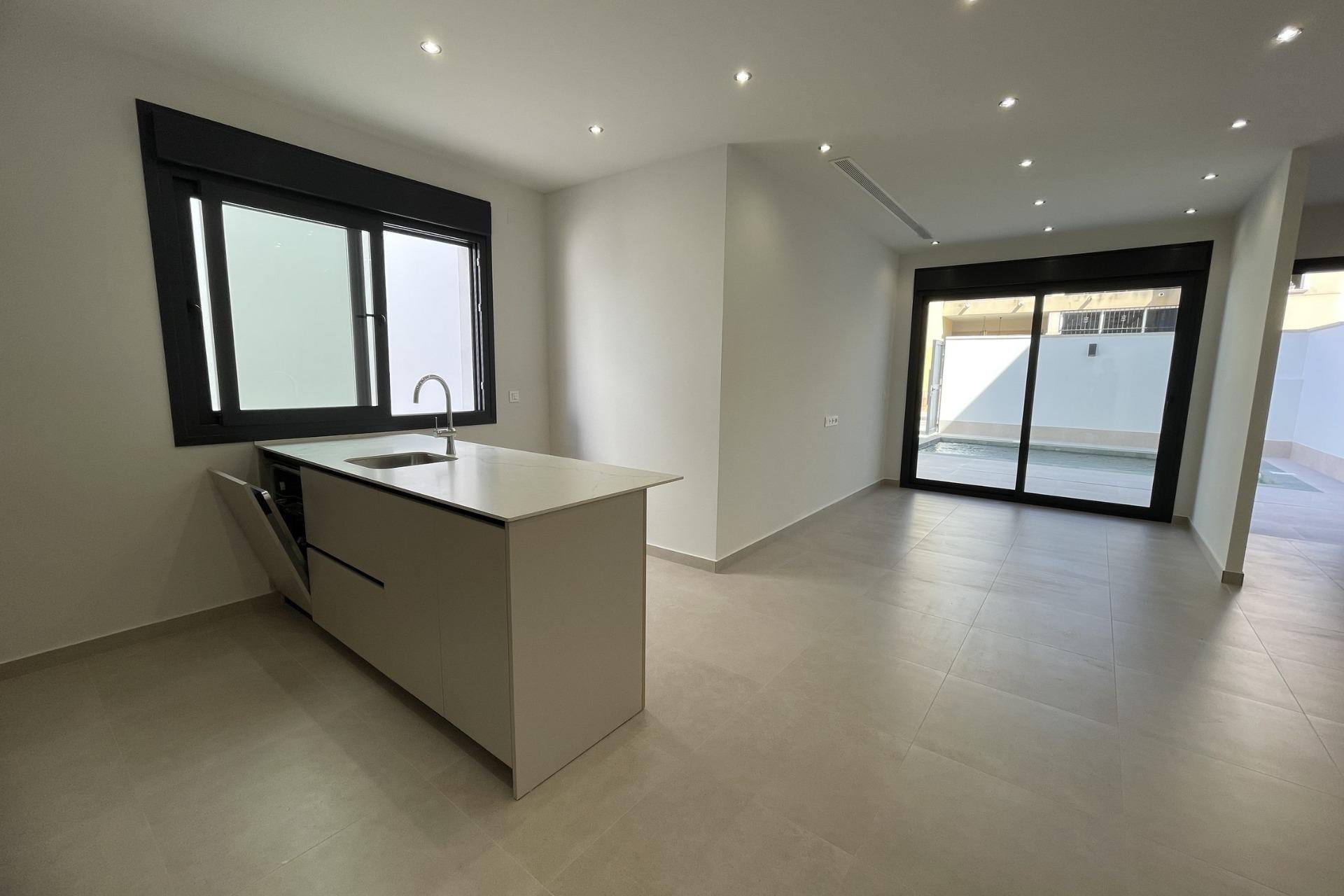 New Build - Villa * - Almoradí *