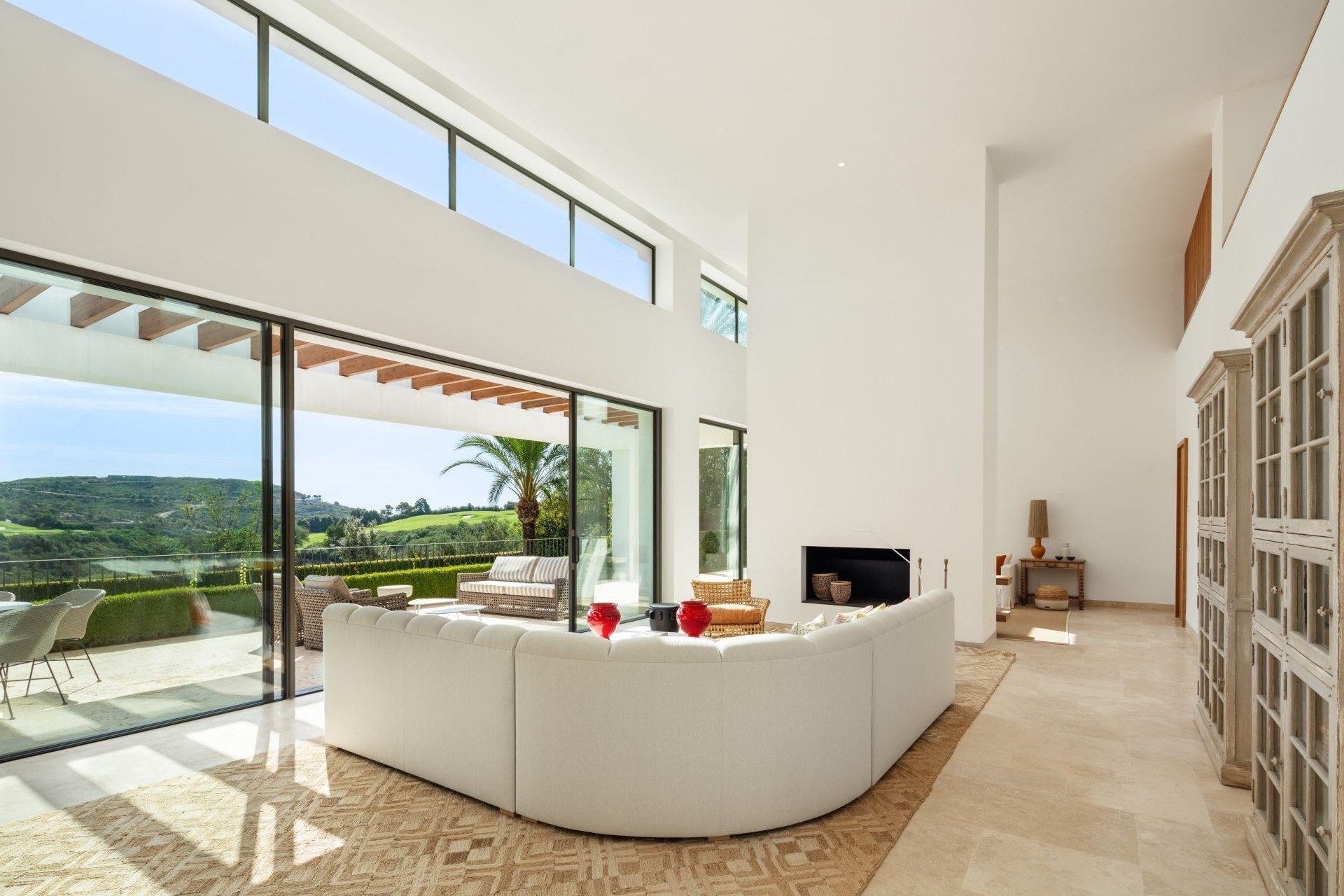 New Build - Villa * - Casares * - Pedregales