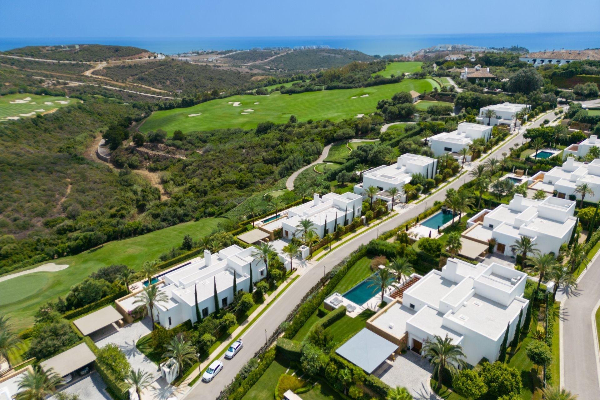 New Build - Villa * - Casares * - Pedregales