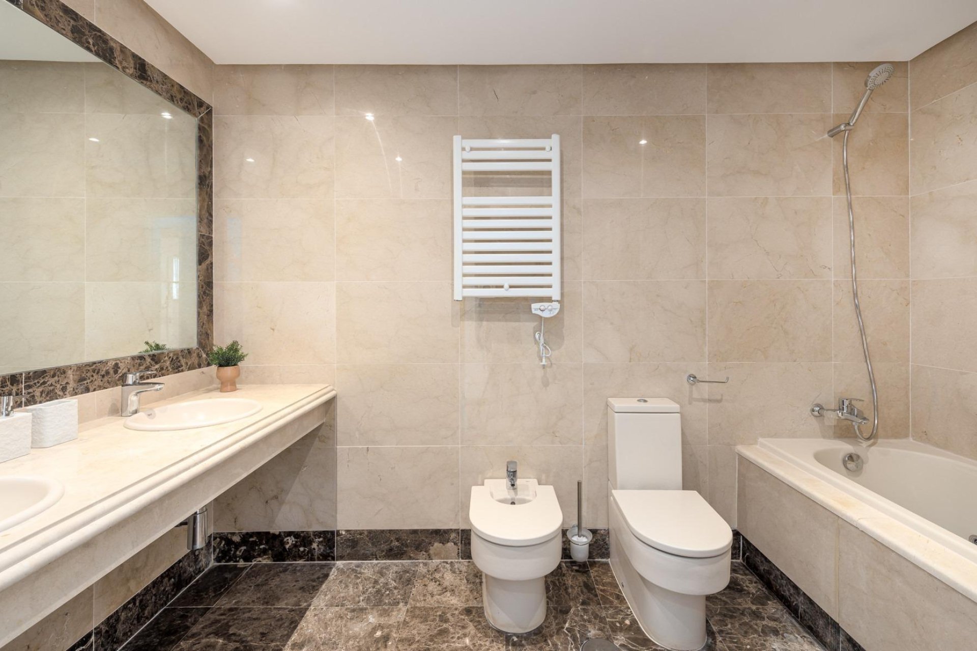 New Build - Villa * - Estepona * - Azata Golf *