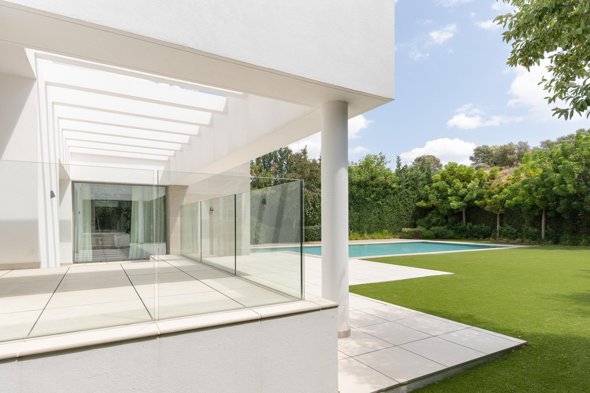 New Build - Villa * - Estepona * - Paraiso Alto