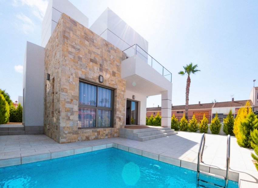New Build - Villa * - Los Alcazares *