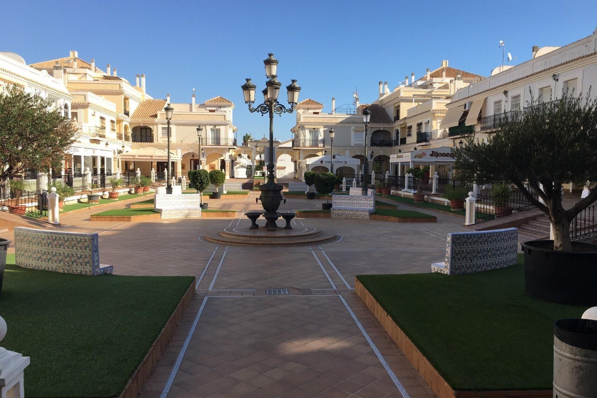 New Build - Villa * - Pilar de la Horadada *