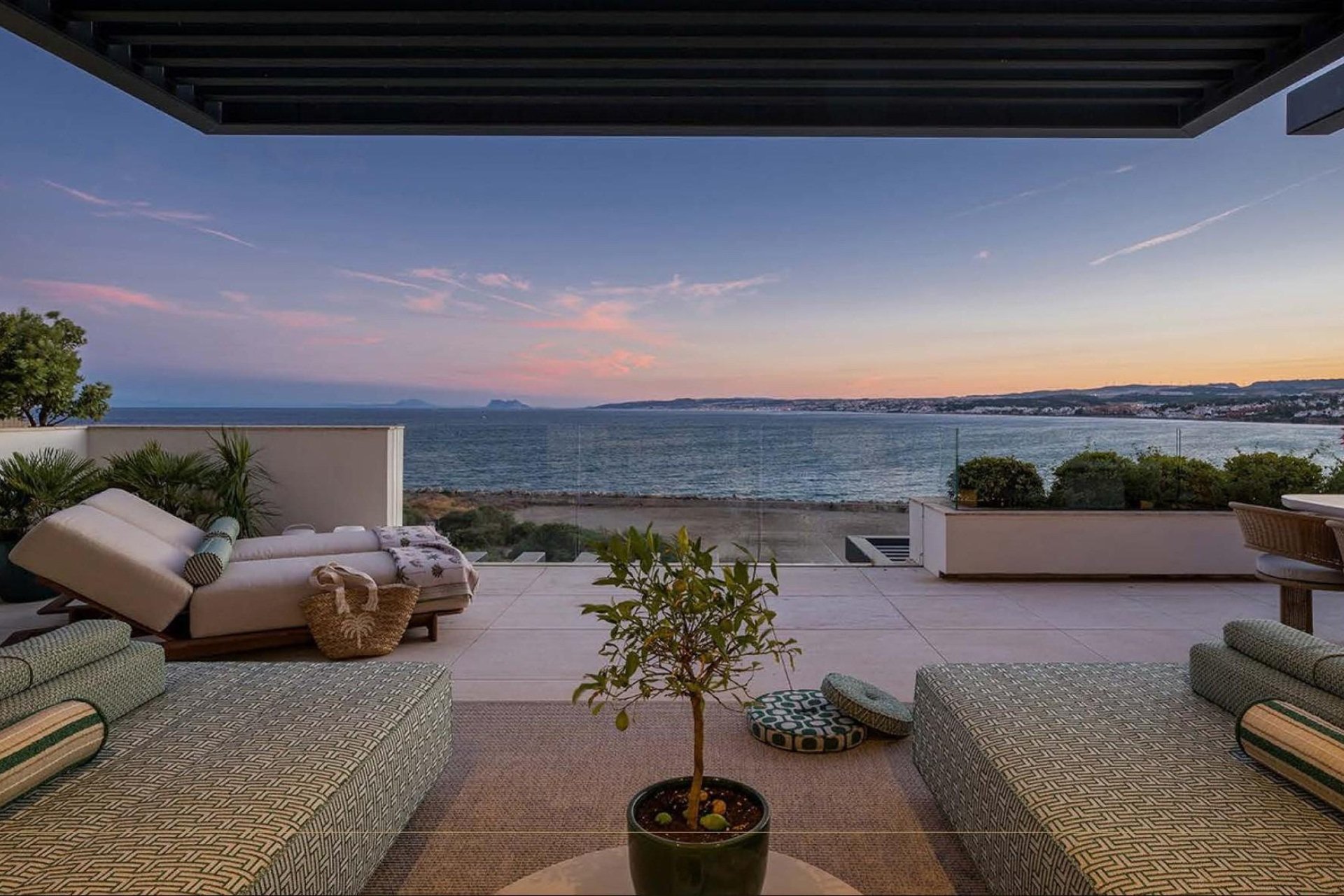Obra nueva - Apartamento / Piso - Estepona - Playa del Cristo