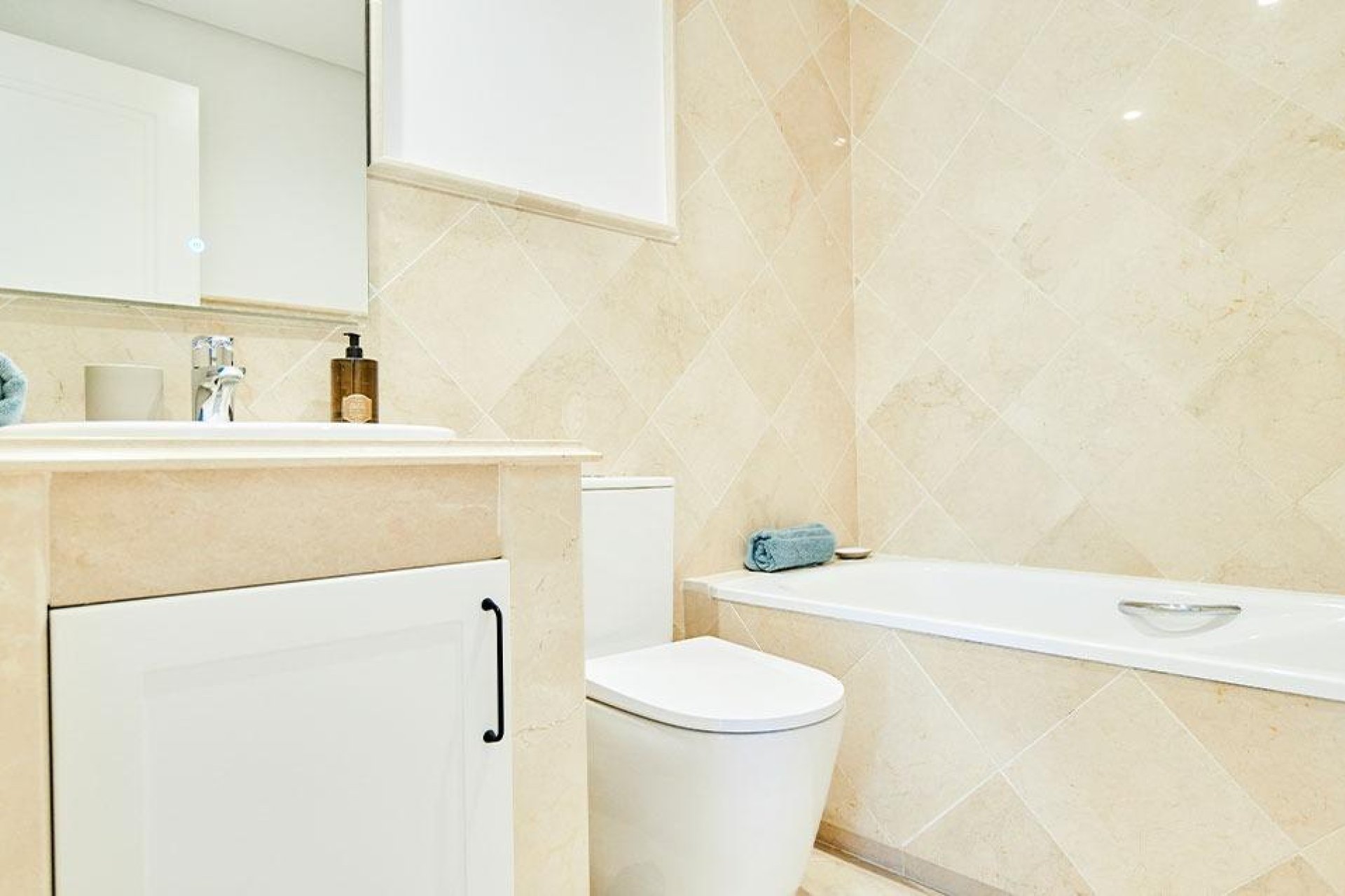 Obra nueva - Apartamento / Piso - Marbella - Nueva Andalucia