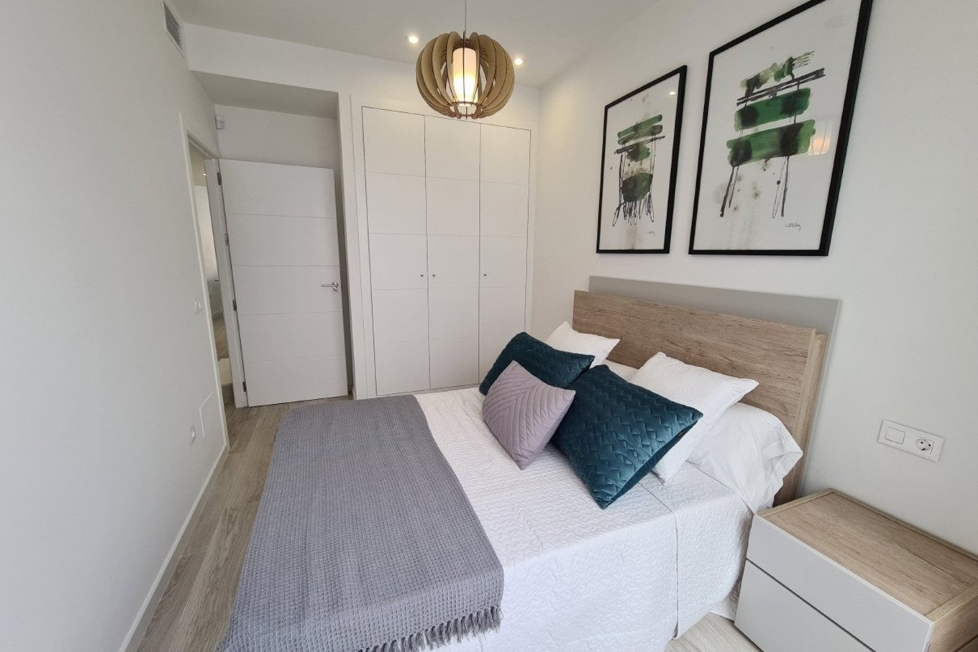 Obra nueva - Casa adosada - Avileses