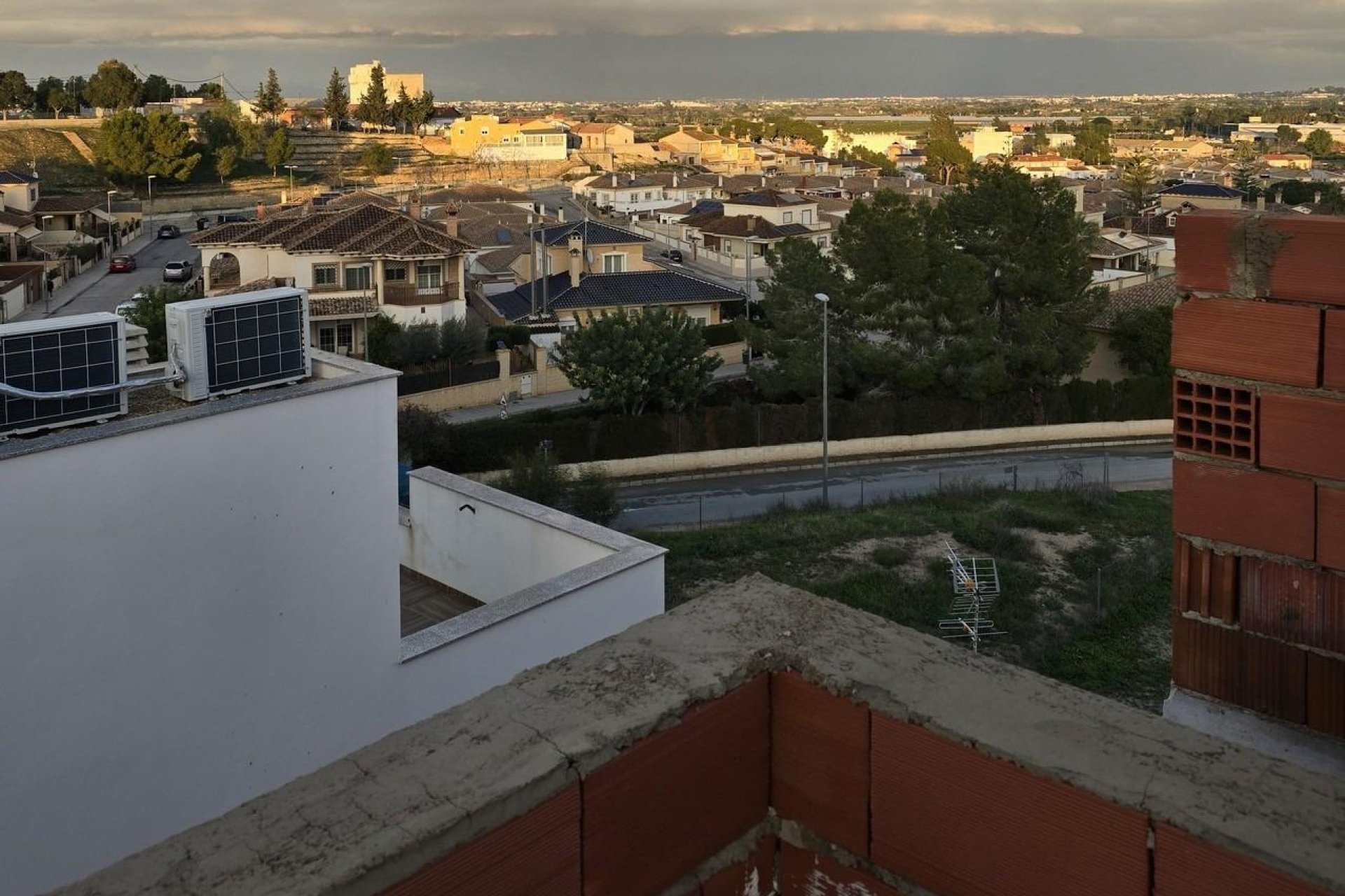 Obra nueva - Casa adosada - Bigastro