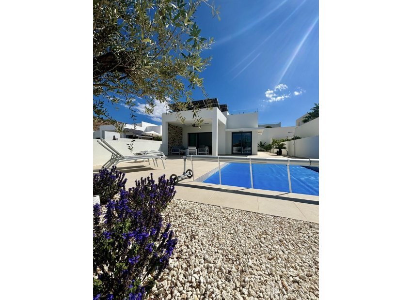 Obra nueva - Villa - Benijofar