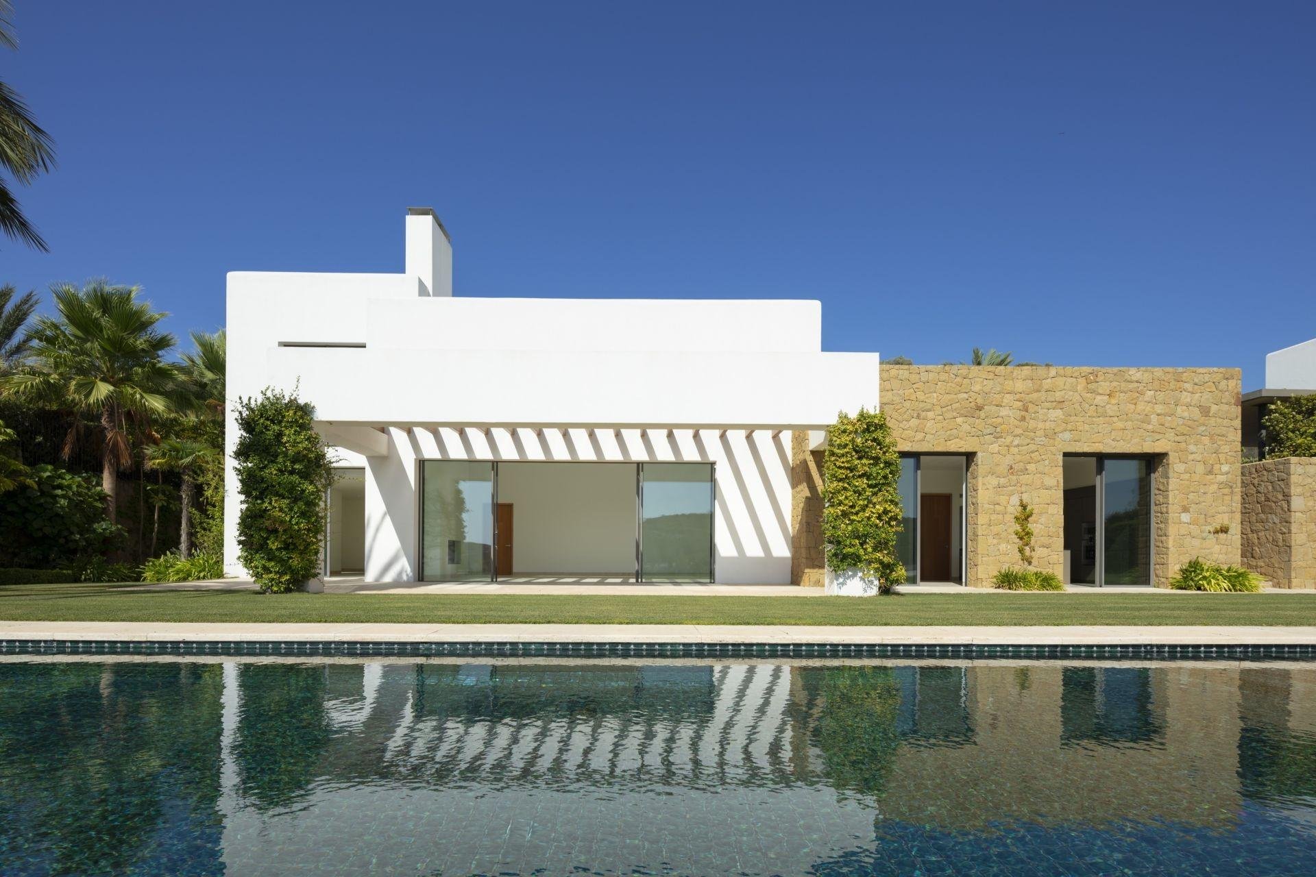 Obra nueva - Villa - Casares - Pedregales