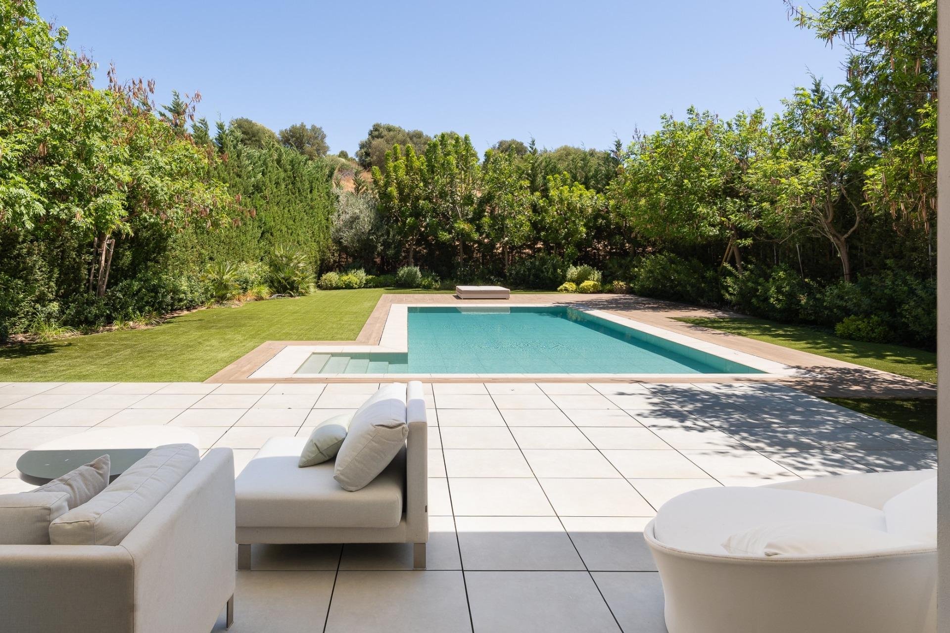 Obra nueva - Villa - Estepona