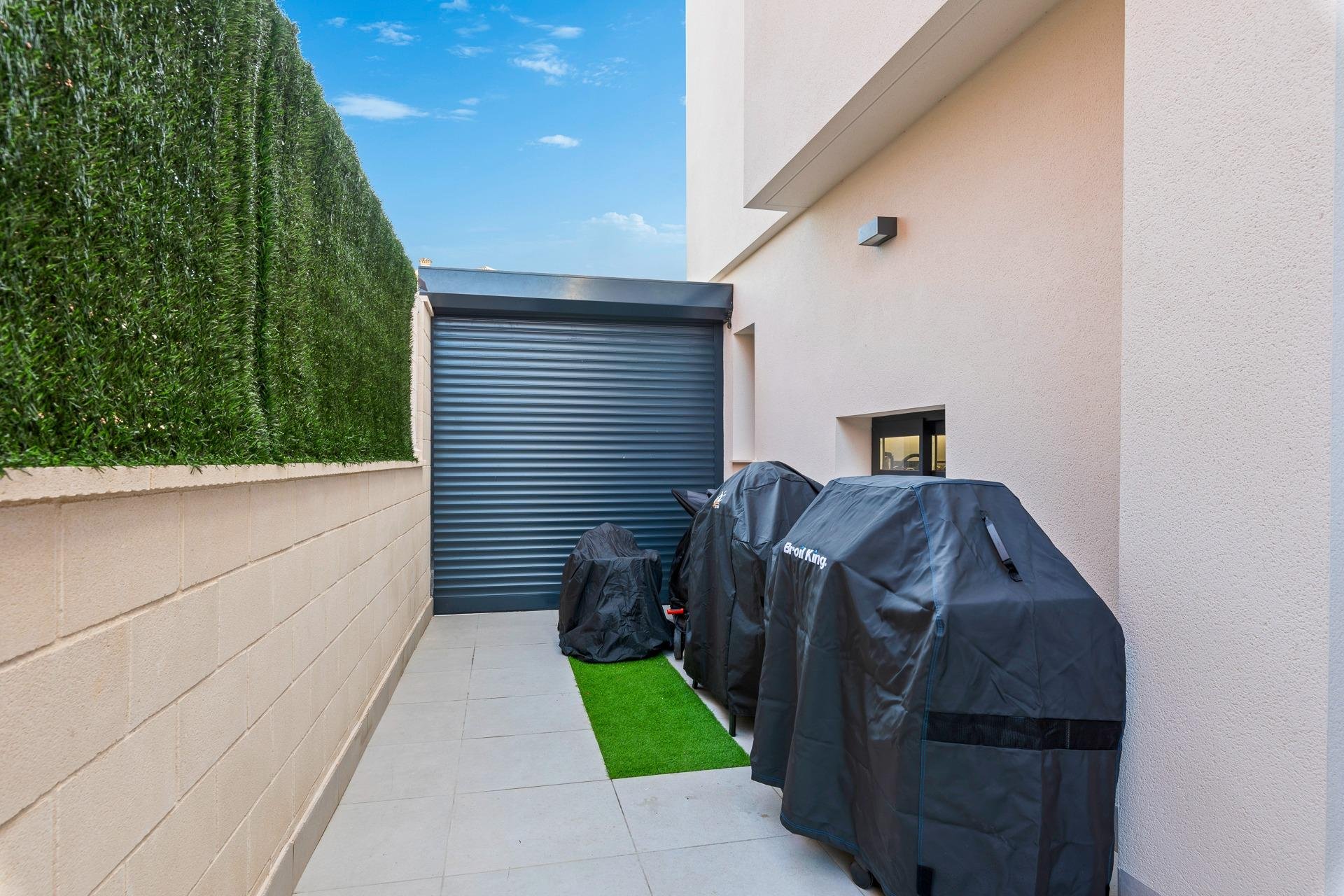 Obra nueva - Villa - Guardamar del Segura