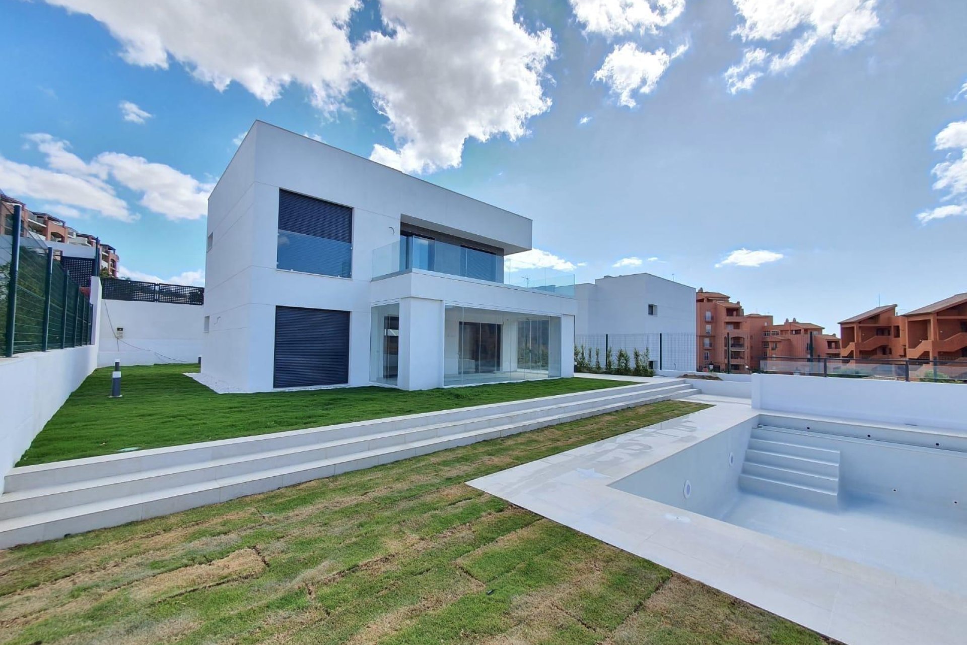 Obra nueva - Villa - Manilva - La Duquesa