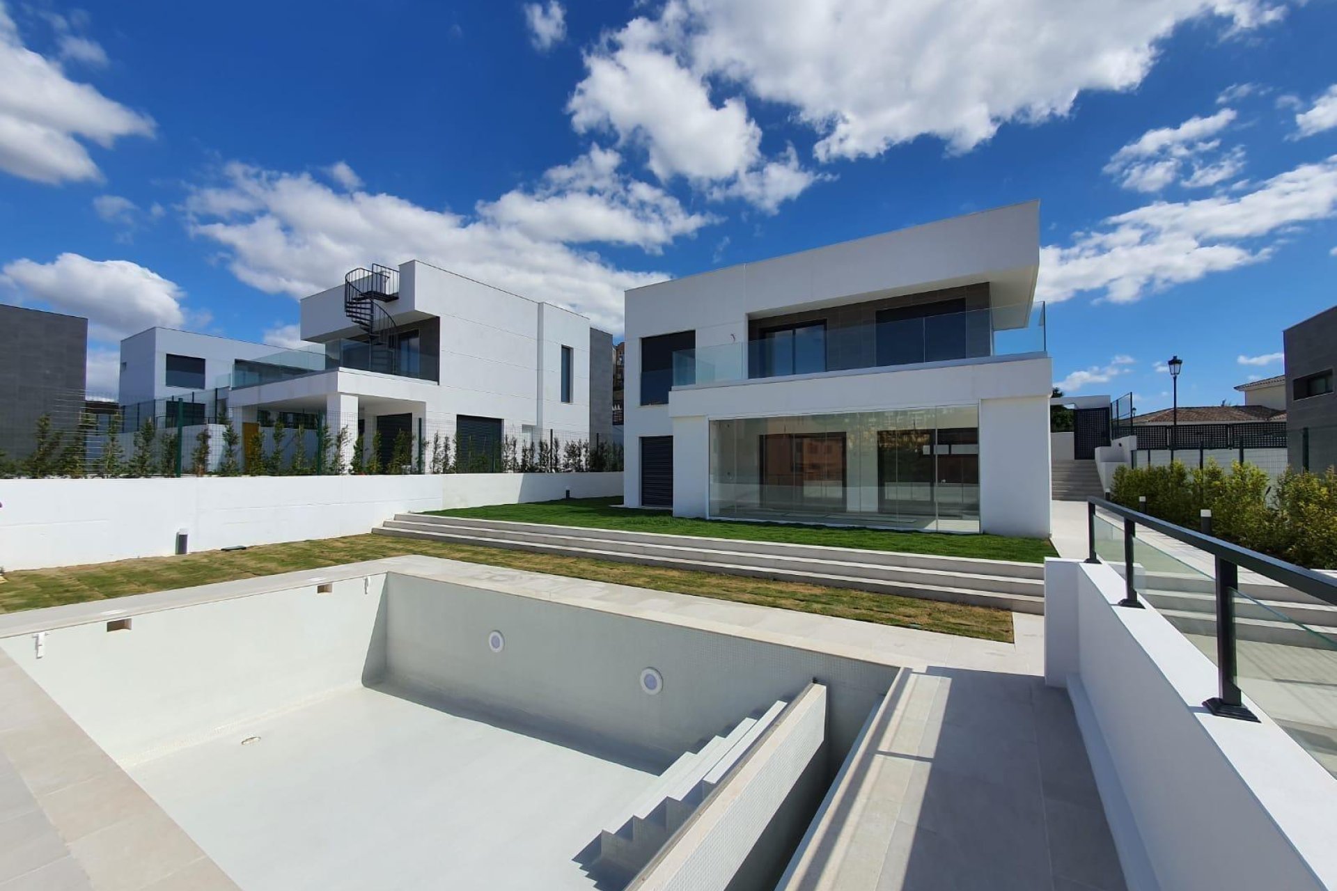 Obra nueva - Villa - Manilva - La Duquesa