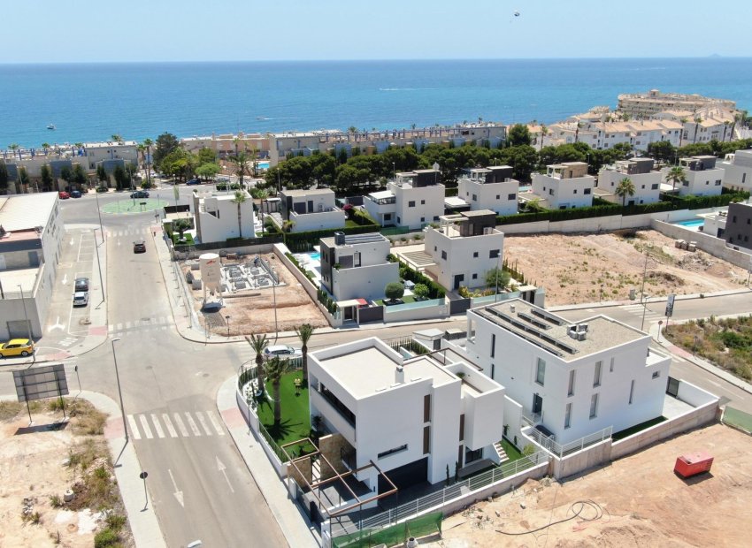 Obra nueva - Villa - Orihuela Costa - Campoamor