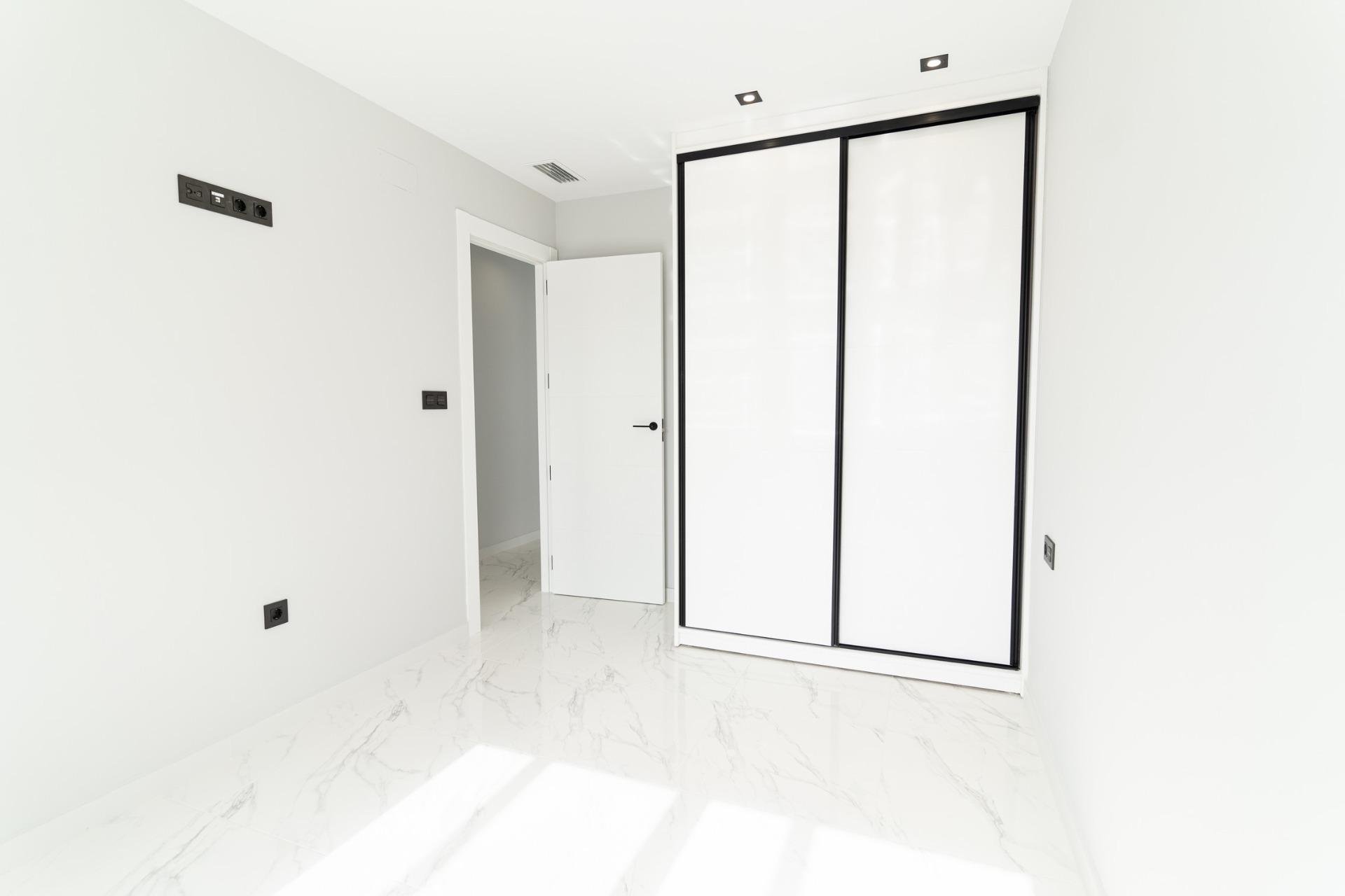 Obra nueva - Villa - Orihuela Costa - Punta Prima