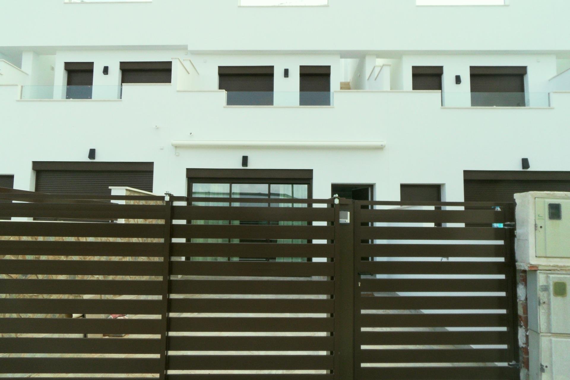 Obra nueva - Villa - Pilar de la Horadada