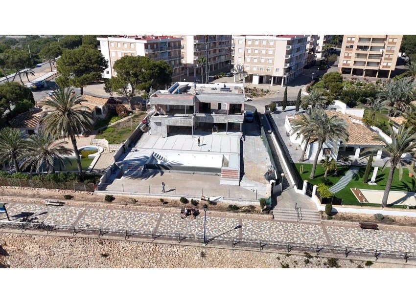 Obra nueva - Villa - Punta Prima
