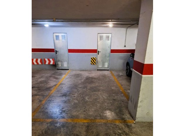 Parking - Reventa - Torrevieja - Center