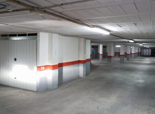 Parking space / Garage * - Resale - Torrevieja * - Torrevieja *