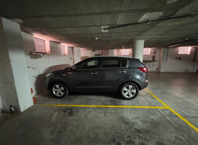 Parking space / Garage * - Resale - Torrevieja * - Torrevieja *