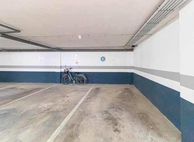 Parkplatz/Garage - Wiederverkauf - Orihuela Costa - Agua Marina