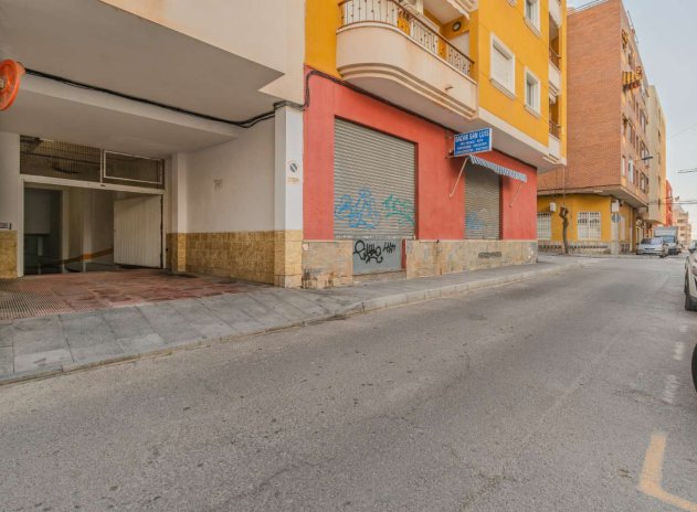Parkplatz / Garage - Wiederverkauf - Torrevieja - Parque de las Naciones