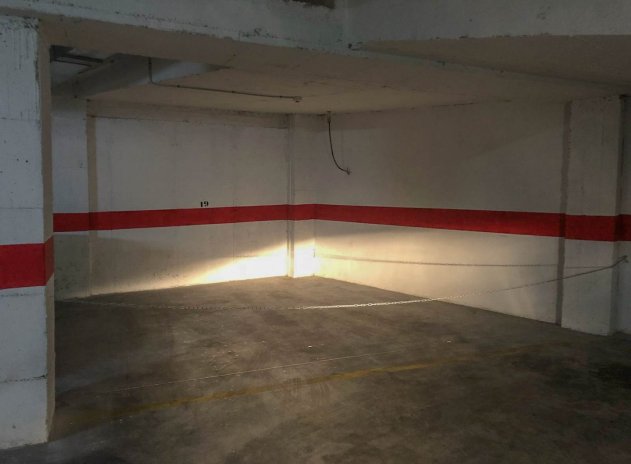 Parkplatz - Wiederverkauf - Torrevieja - Torrevieja