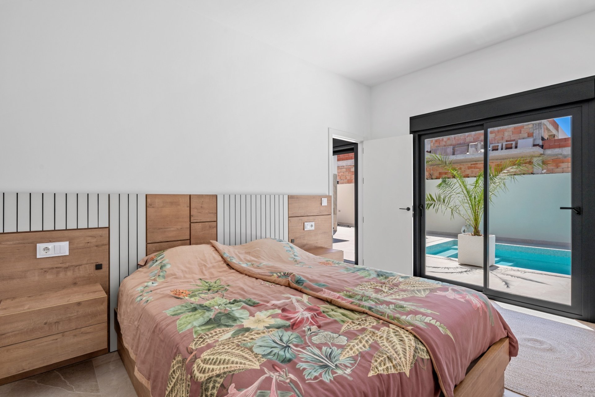 Resale - 6. Detached villa - Daya Nueva * - Costa Blanca South