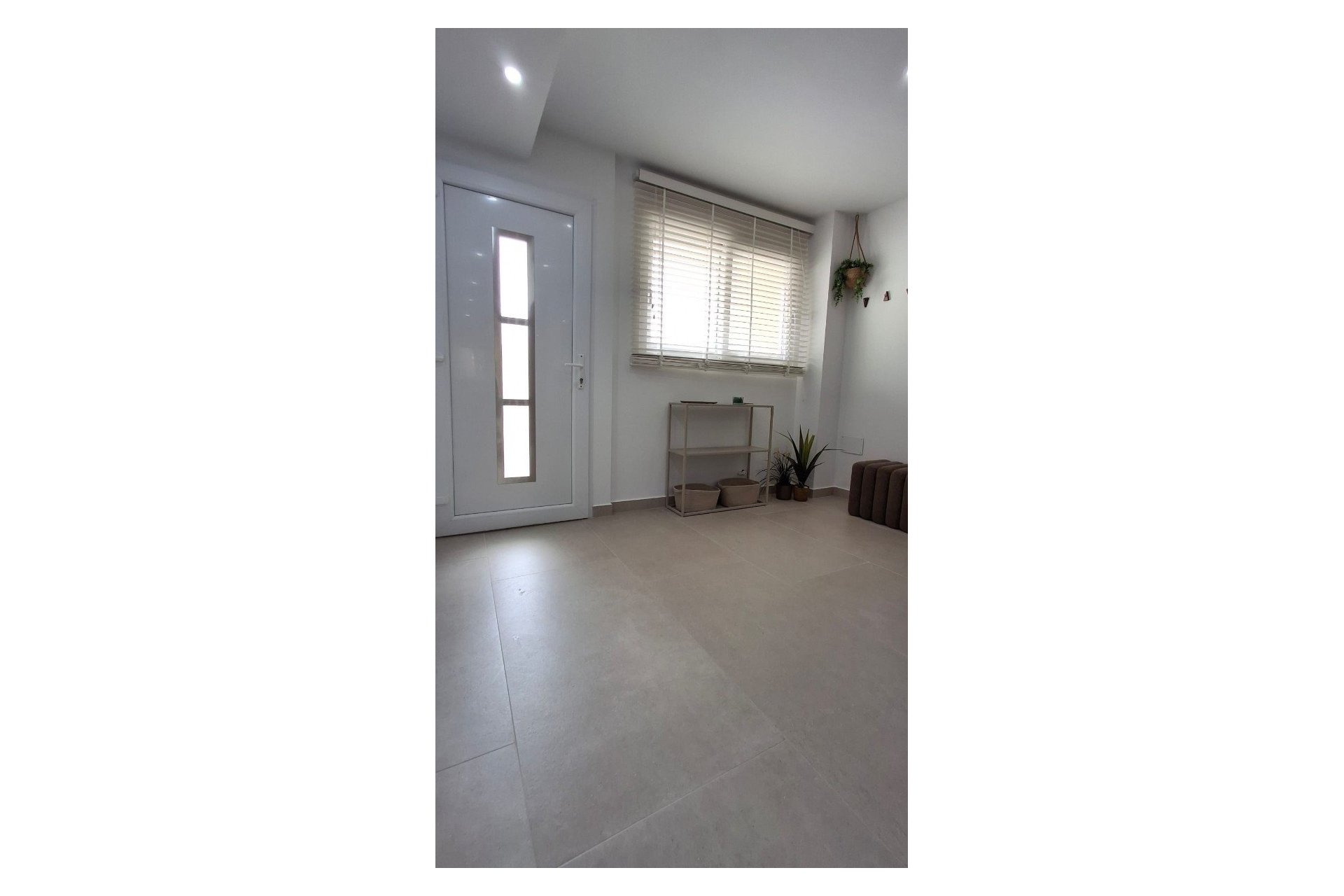 Resale - Apartament / Duplex - Torrevieja * - Playa del Acequión *