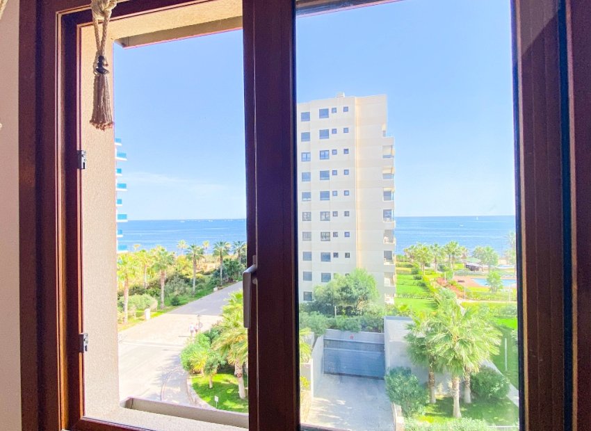 Resale - Apartament - Punta Prima *