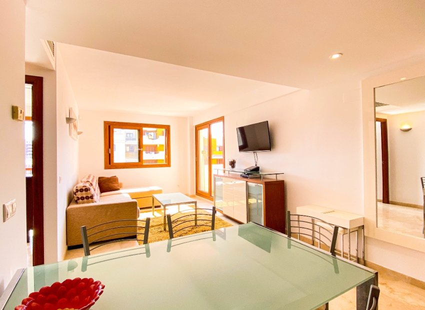 Resale - Apartament - Punta Prima *