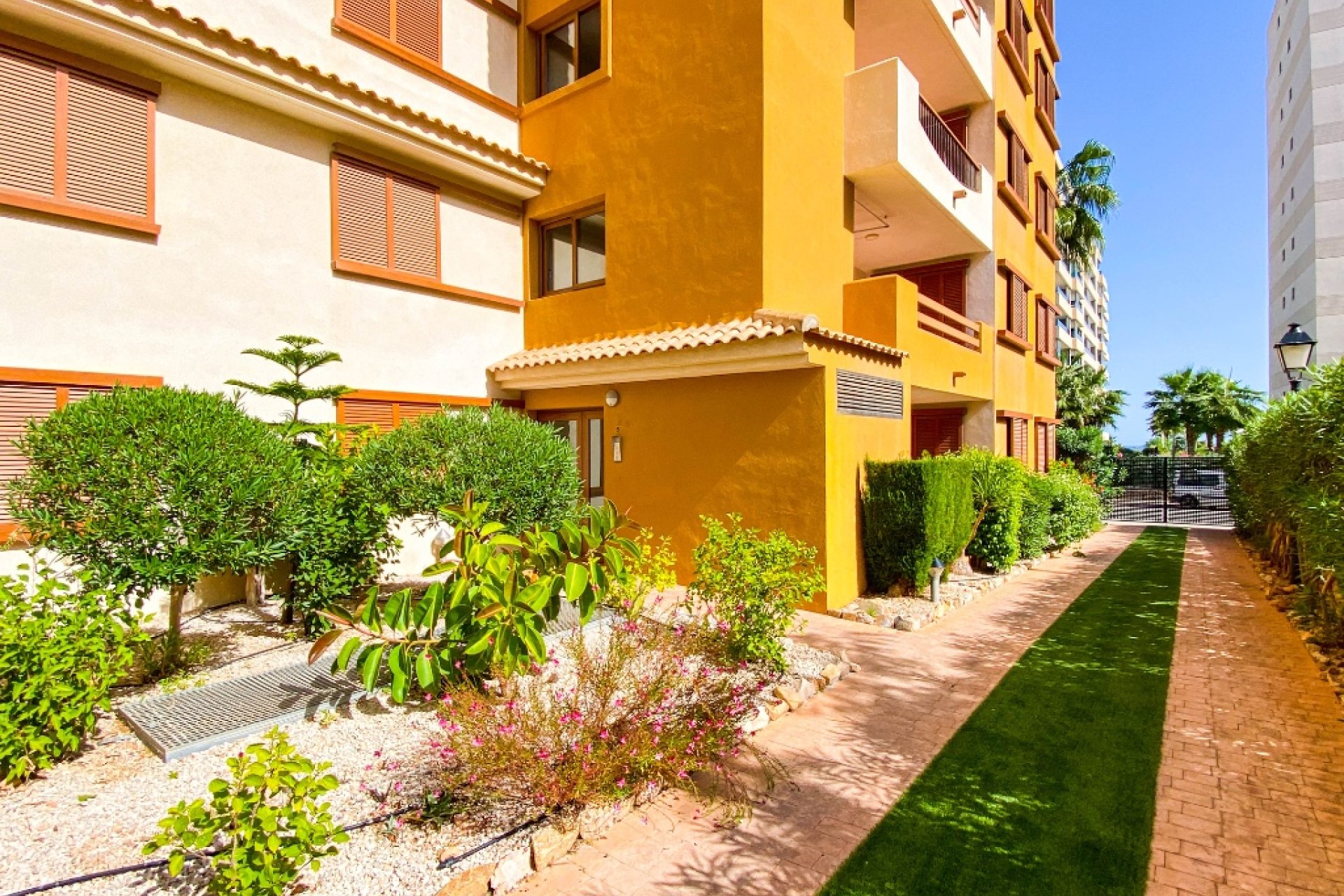 Resale - Apartament - Punta Prima *