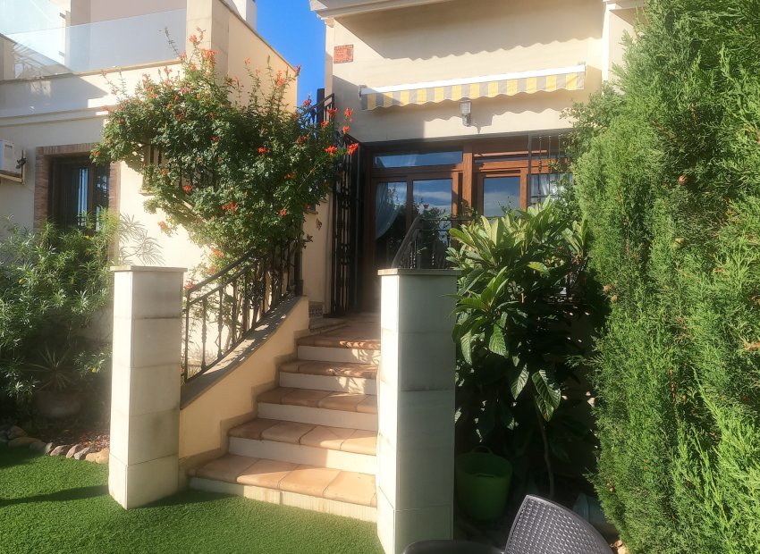 Resale - Apartment / Flat * - Algorfa * - La Finca Golf *
