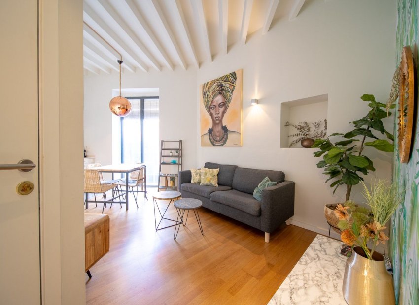 Resale - Apartment / Flat * - Alicante * - Alicante - City *