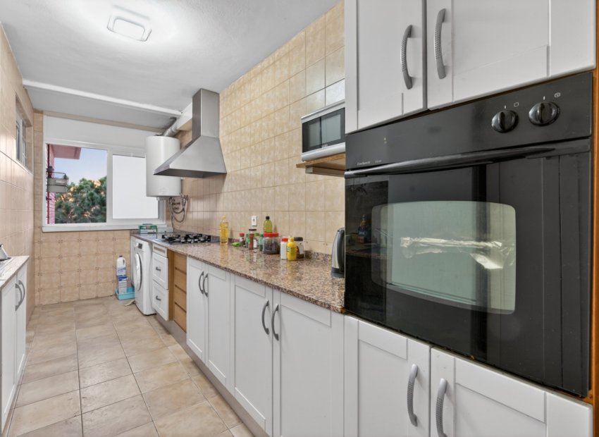 Resale - Apartment / Flat * - Alicante * - Alicante - City *