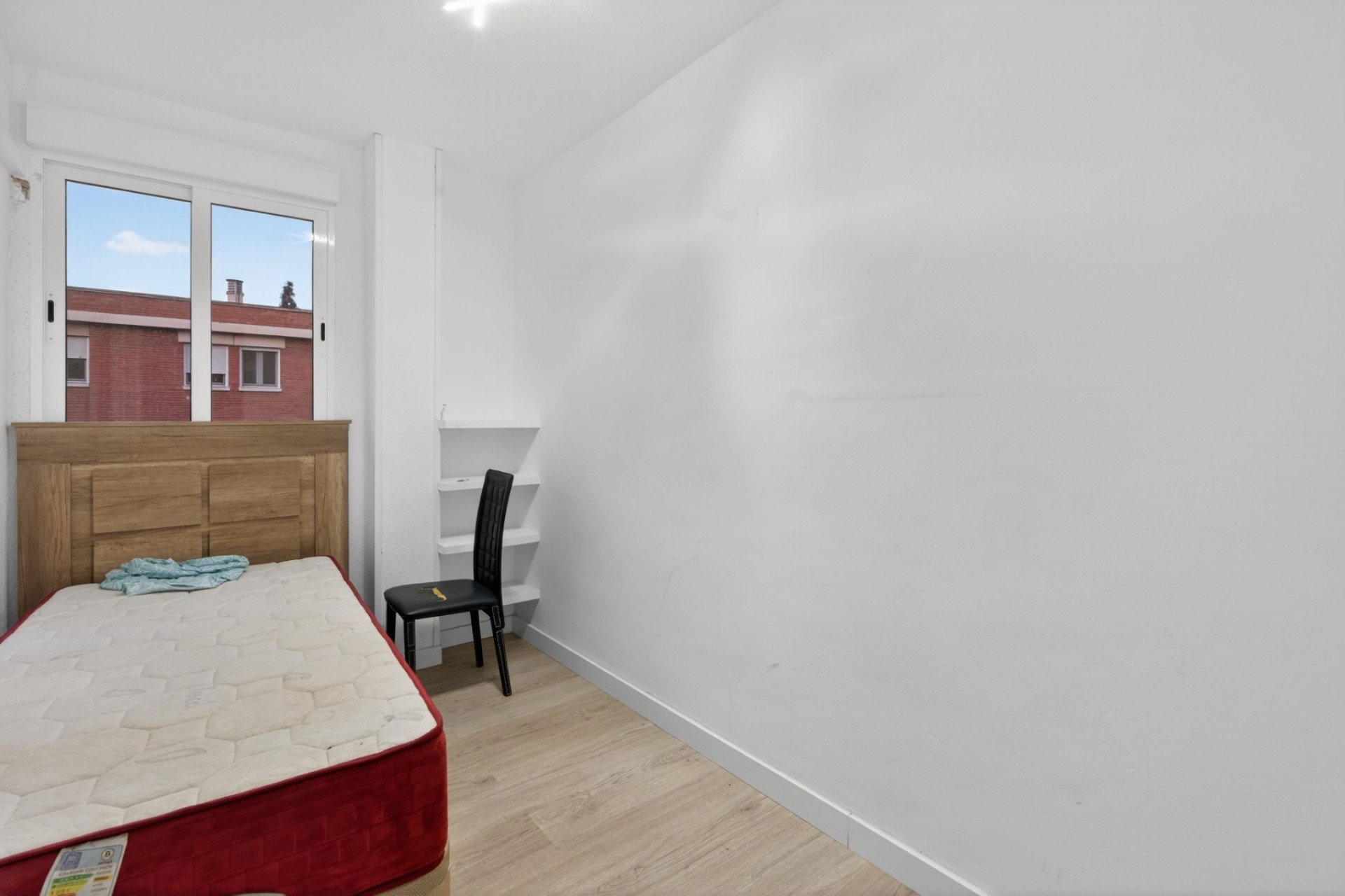 Resale - Apartment / Flat * - Alicante * - Alicante - City *