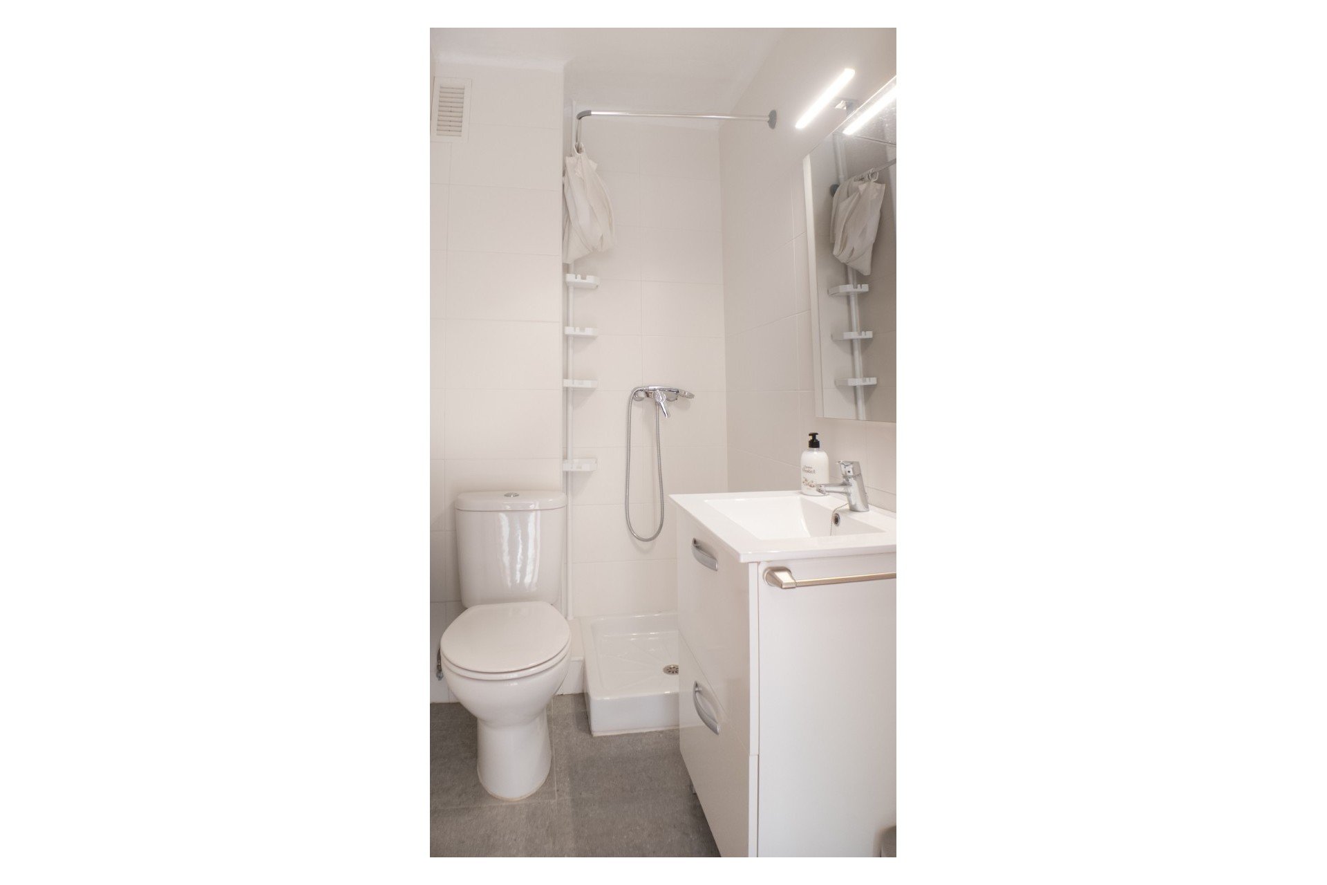 Resale - Apartment / Flat * - Alicante * - Alicante - City *