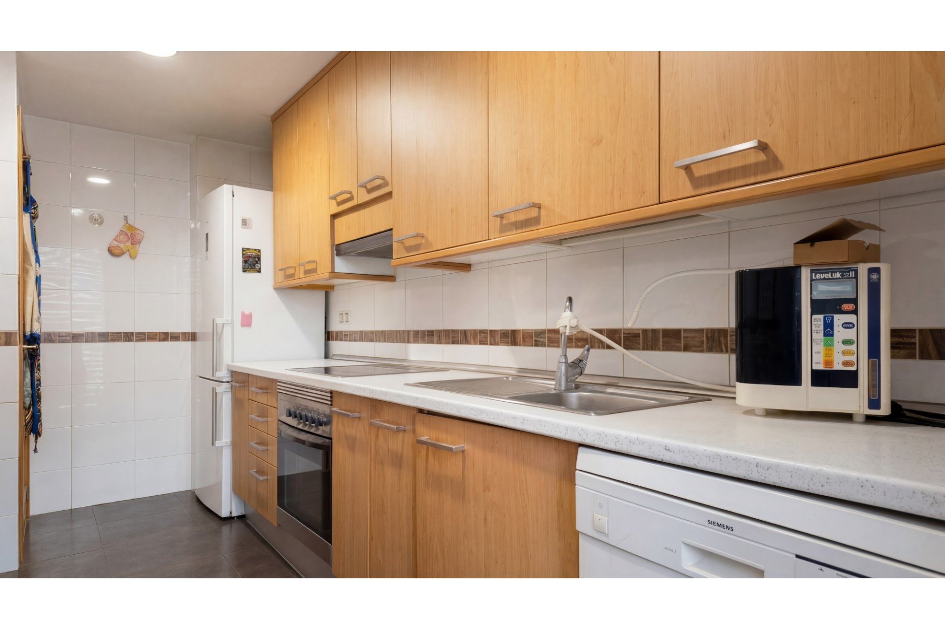 Resale - Apartment / Flat * - Alicante * - Alicante - City *