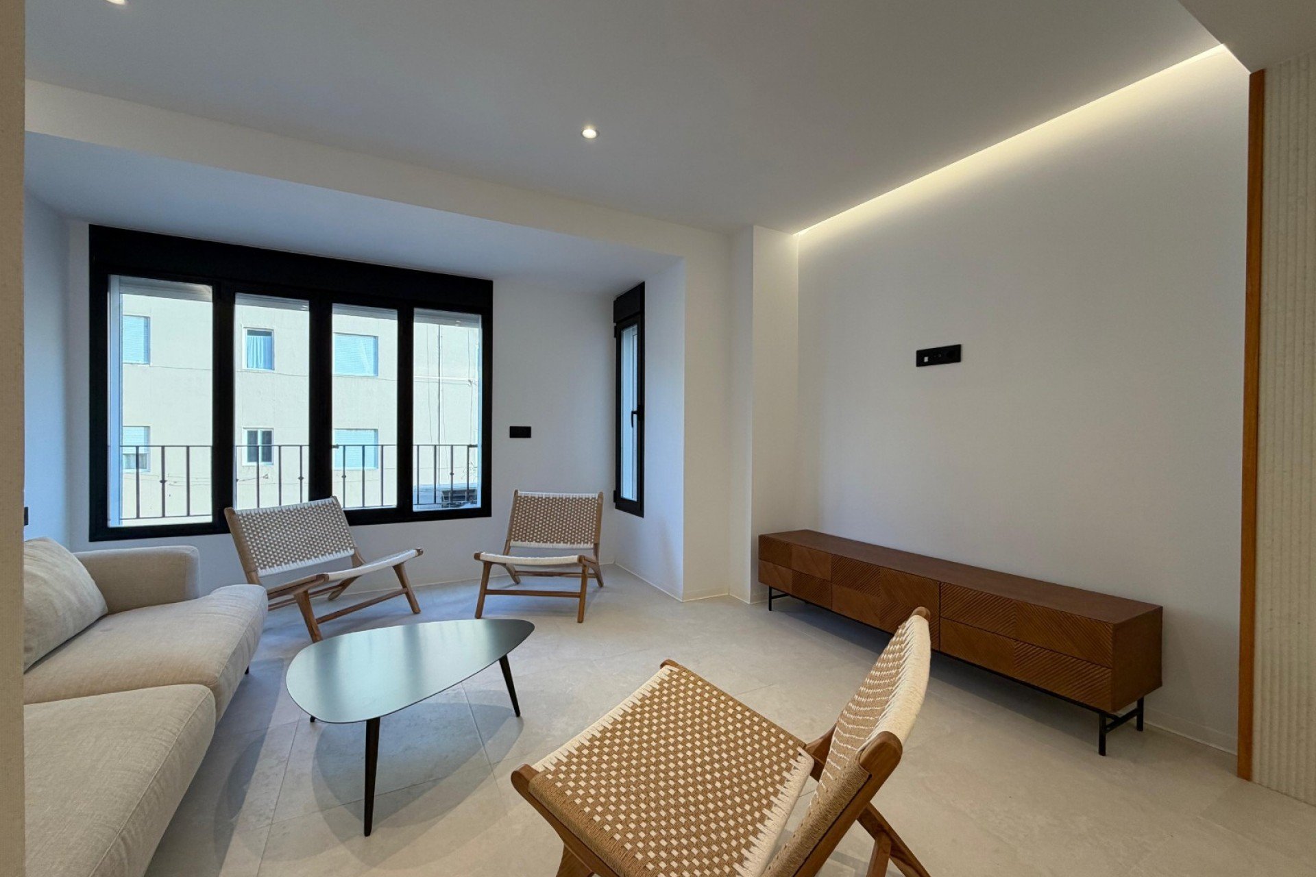 Resale - Apartment / Flat * - Alicante * - Alicante - City *