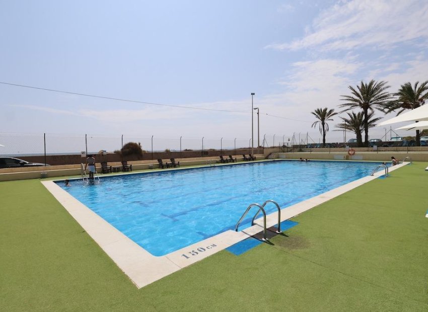 Resale - Apartment / flat - Alicante - Barrio Obrero