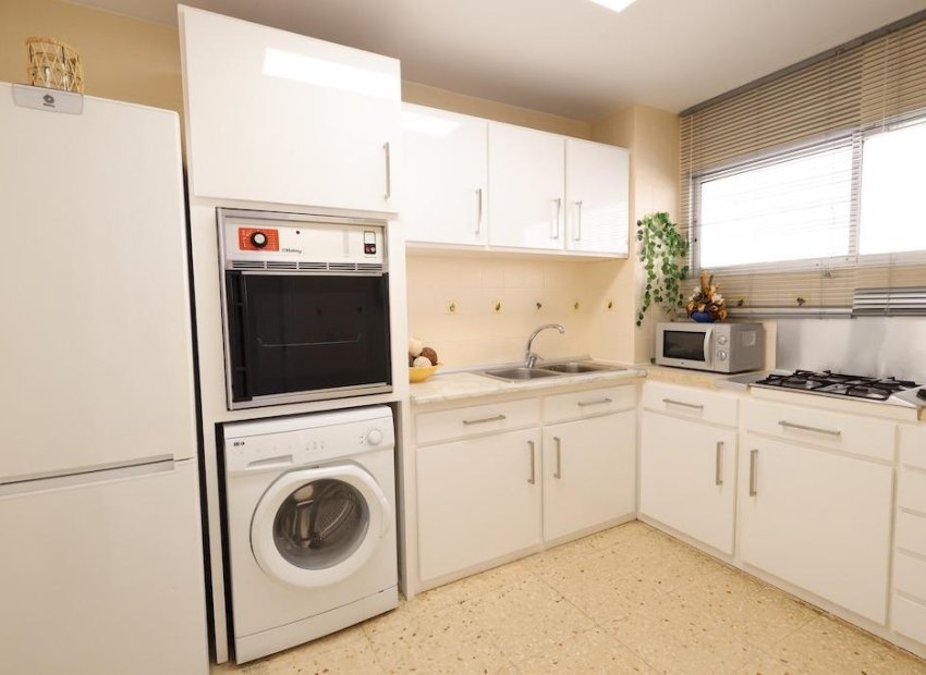 Resale - Apartment / flat - Alicante - Barrio Obrero